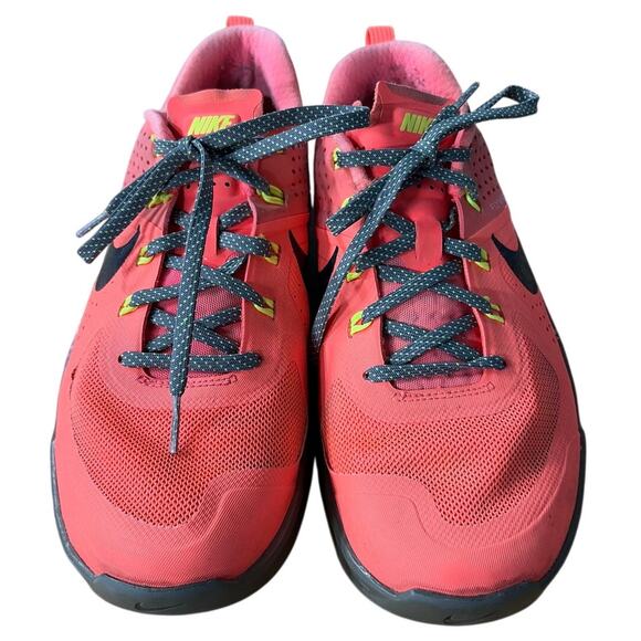 nike metcons Shoes - Nike Women’s Training Sneakers Coral Pink Black Athletic Shoes Size 9.5